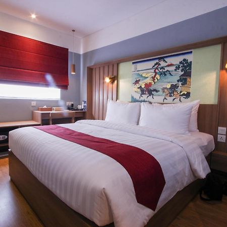 Kuretakeso Kemang Hotel Jakarta Buitenkant foto