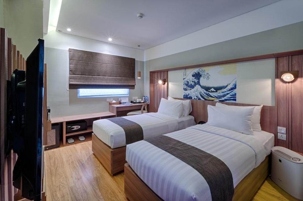 Kuretakeso Kemang Hotel Jakarta Buitenkant foto