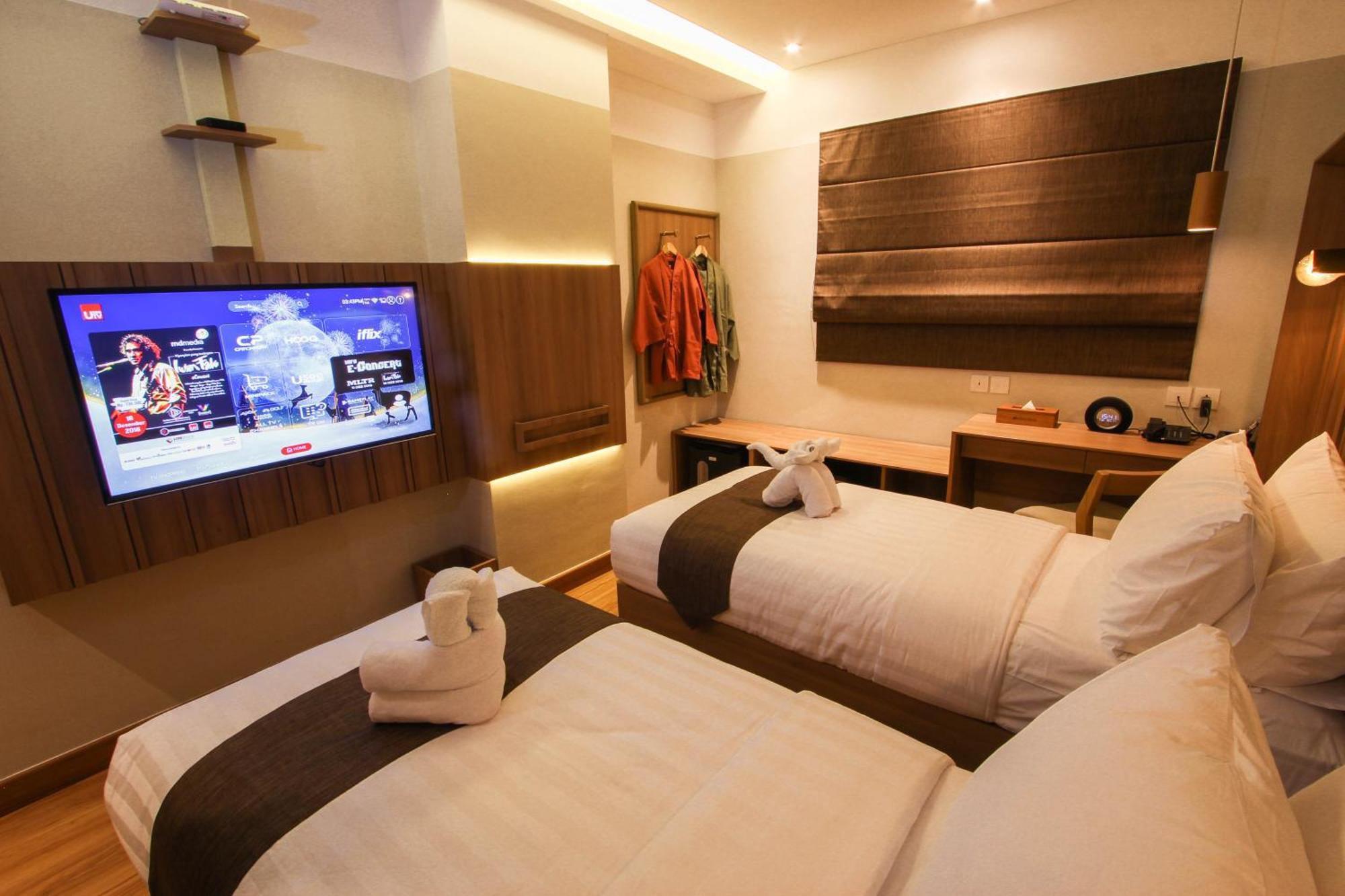Kuretakeso Kemang Hotel Jakarta Buitenkant foto