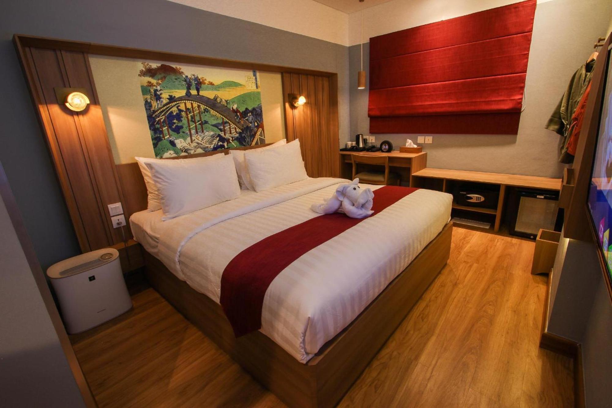 Kuretakeso Kemang Hotel Jakarta Buitenkant foto