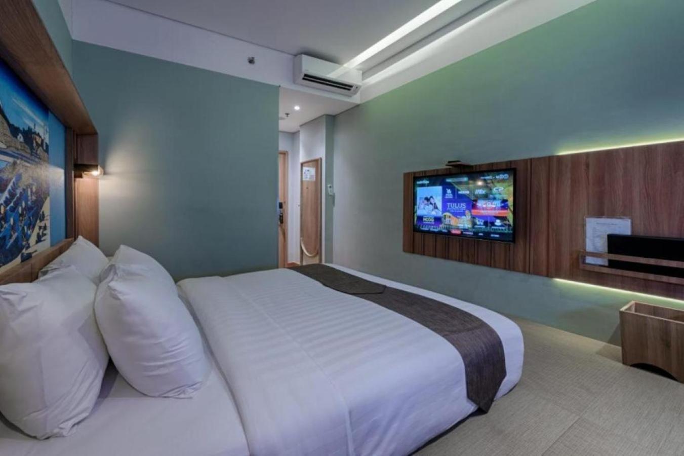 Kuretakeso Kemang Hotel Jakarta Buitenkant foto