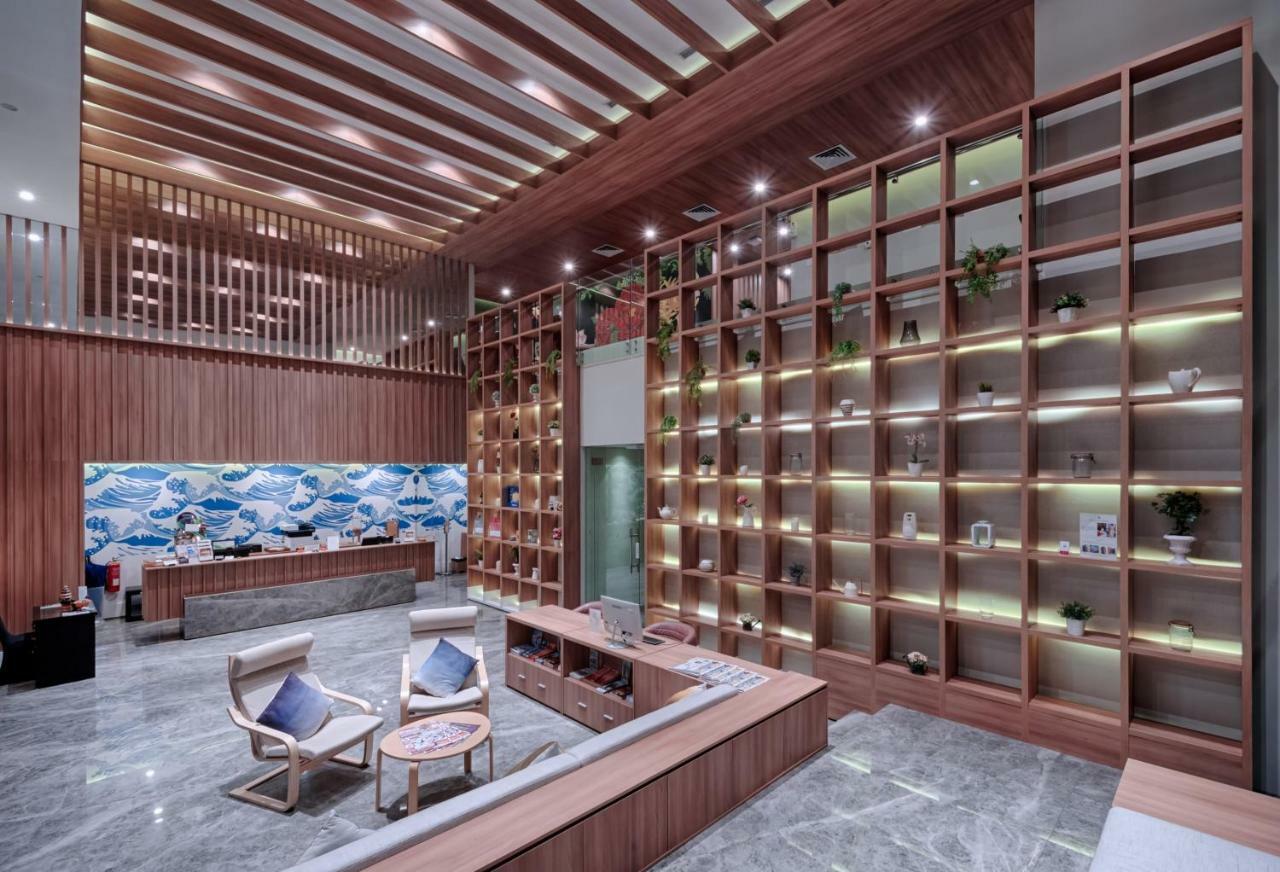 Kuretakeso Kemang Hotel Jakarta Buitenkant foto
