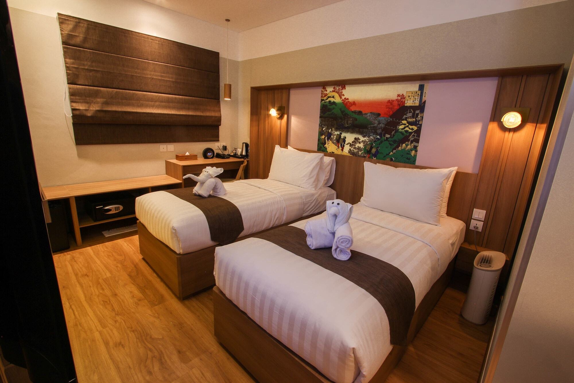 Kuretakeso Kemang Hotel Jakarta Buitenkant foto